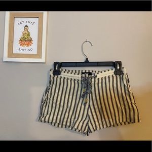BDG Black and cream cotton shorts!